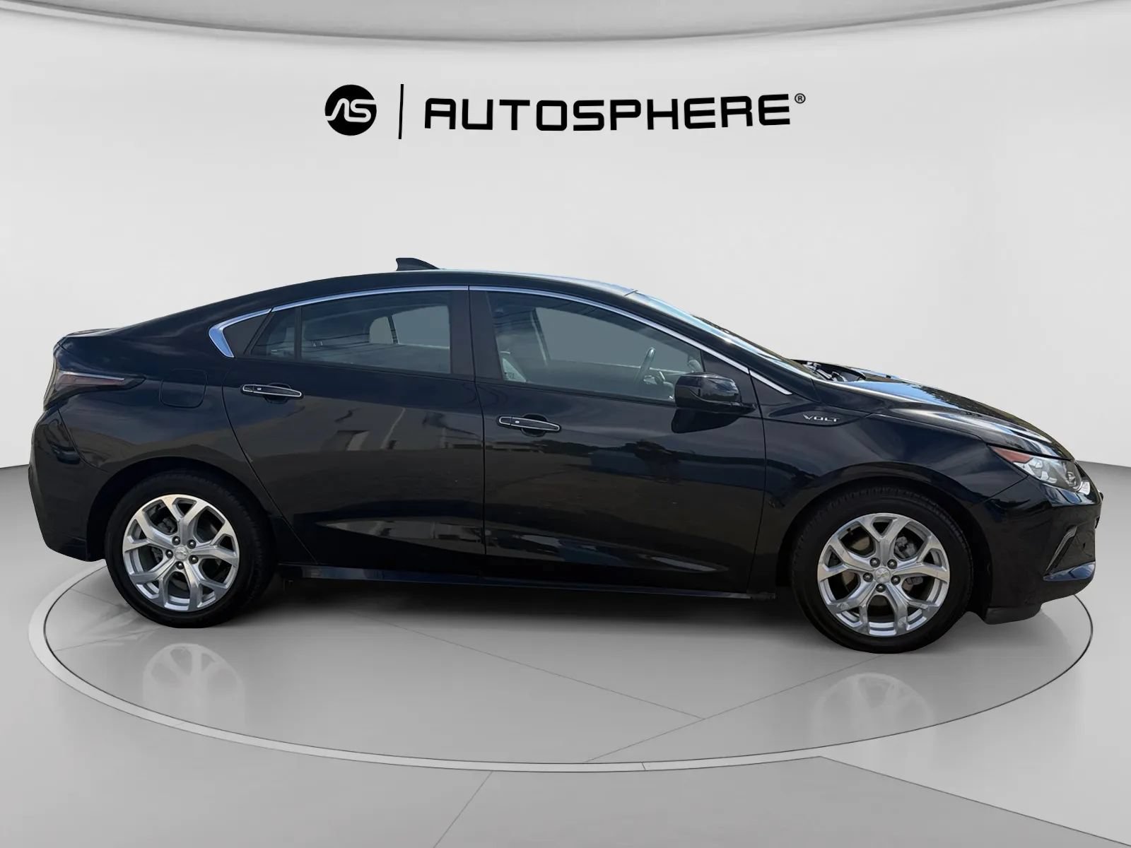 Used 2016 Chevrolet Volt Premier w/ Driver Confidence Package FWD image 10