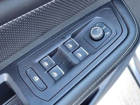 New 2024 Volkswagen Atlas SE image 17