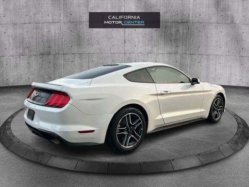 Used 2018 Ford Mustang Premium image 5