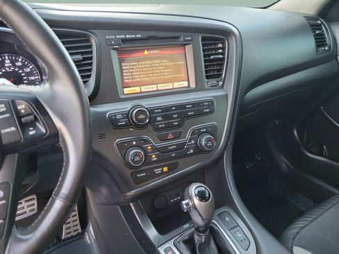 Used 2012 Kia Optima SX w/ Premium Touring Pkg FWD image 11