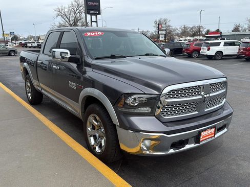 Used 2016 RAM 1500 Laramie w/ Convenience Group image 7