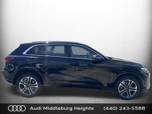 Certified 2025 Audi Q5 Premium w/ Premium Plus AWD/4WD image 11