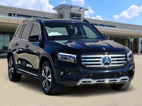 New 2026 Mercedes-Benz GLB 250 4MATIC image 2