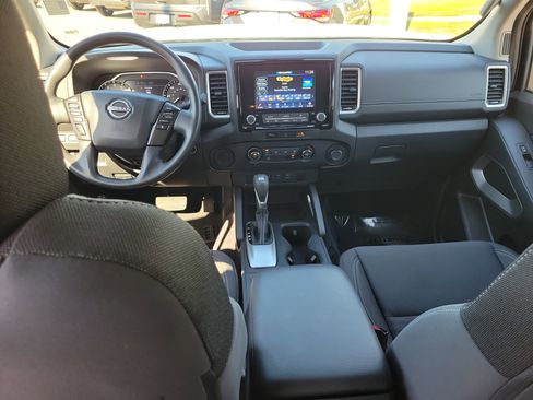 Certified 2023 Nissan Frontier SV w/ Technology Package image 15