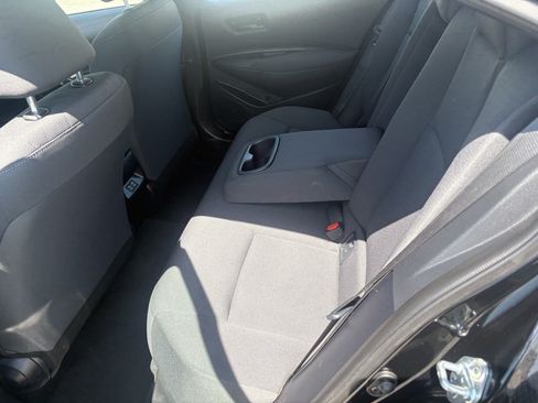 Used 2025 Toyota Corolla LE FWD image 11