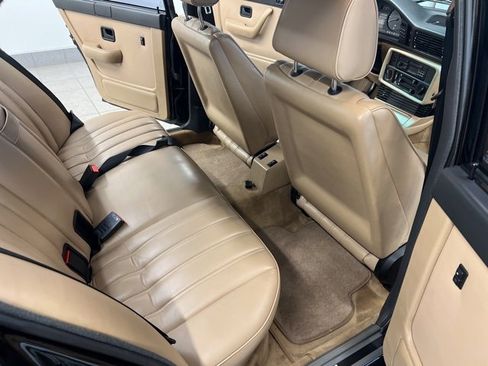 Used 1988 BMW M5 image 22
