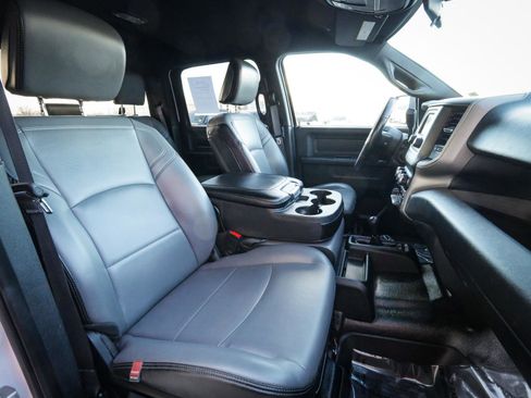 Used 2022 RAM 2500 Tradesman w/ Chrome Appearance Group image 23