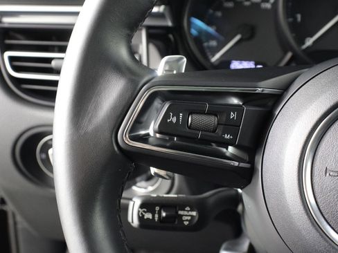 Certified 2023 Porsche Macan AWD/4WD image 14