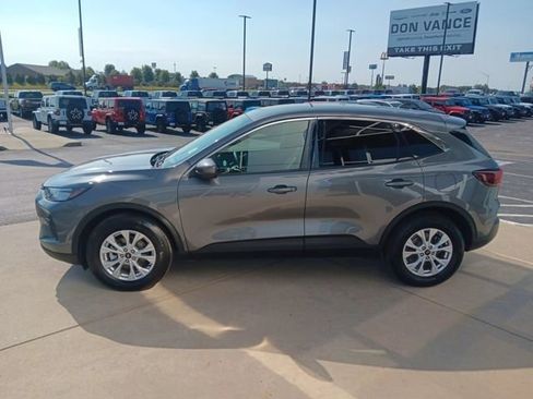 Used 2023 Ford Escape Active w/ Tech Pack #2 image 3