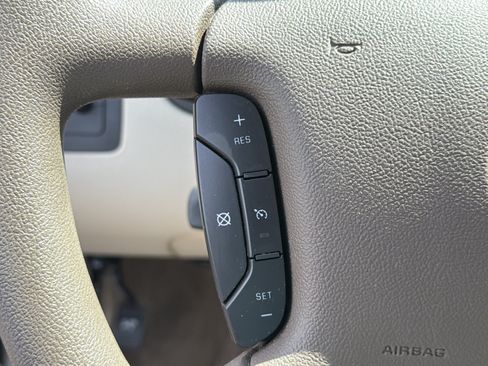 Used 2008 Chevrolet Impala LS FWD image 15