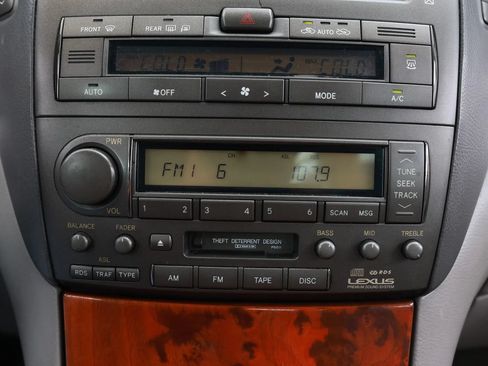 Used 2003 Lexus LS 430 RWD image 33