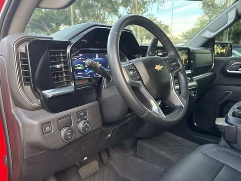 Used 2024 Chevrolet Silverado 1500 LT w/ Leather Package RWD image 31