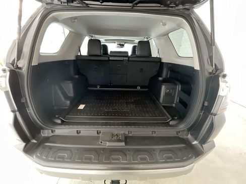 Certified 2020 Toyota 4Runner TRD Off-Road Premium w/ Moonroof Package AWD/4WD image 24