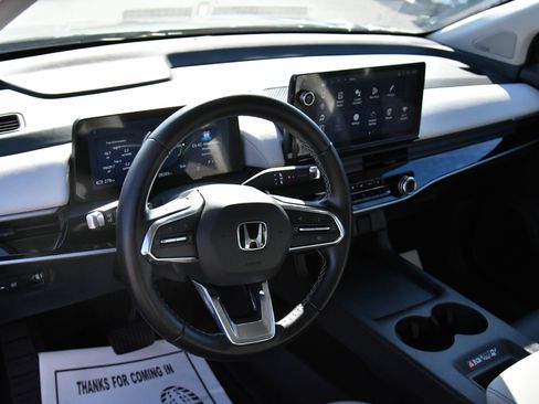 Used 2024 Honda Prologue Touring image 16