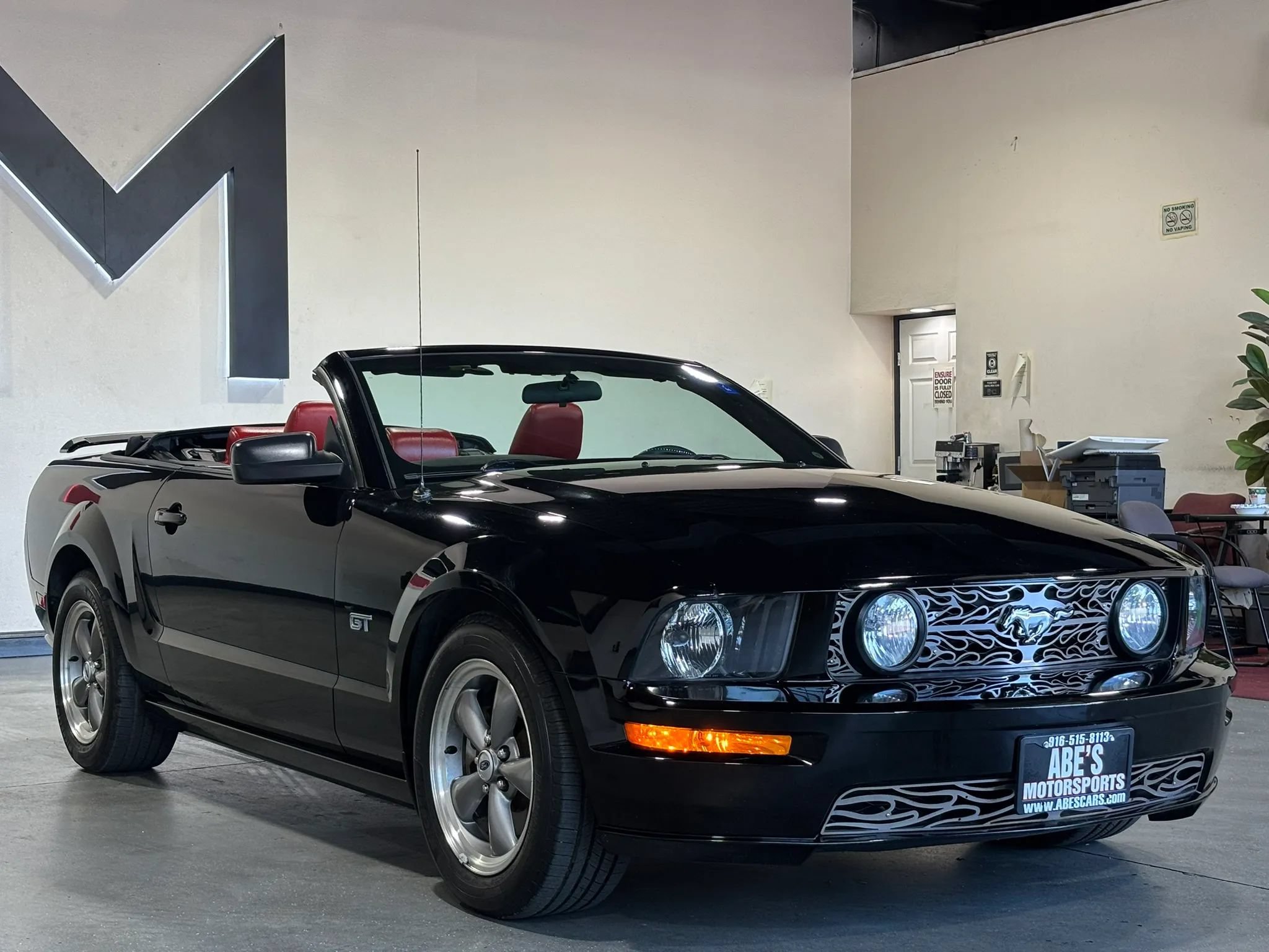 Used 2005 Ford Mustang GT Premium RWD image 7