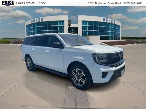 Certified 2025 Ford Expedition Max Active AWD/4WD image 3