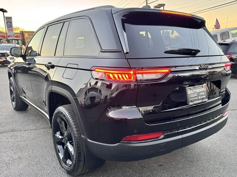 New 2025 Jeep Grand Cherokee Limited w/ Black Appearance Package image 5