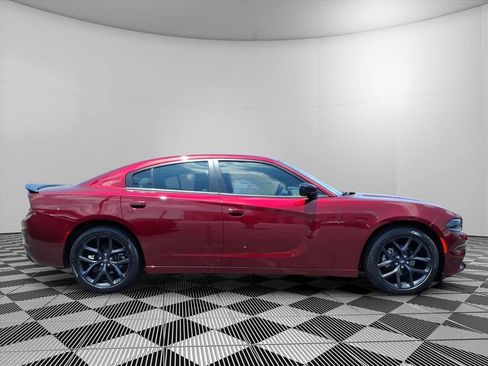 Used 2022 Dodge Charger SXT w/ Blacktop Package RWD image 29