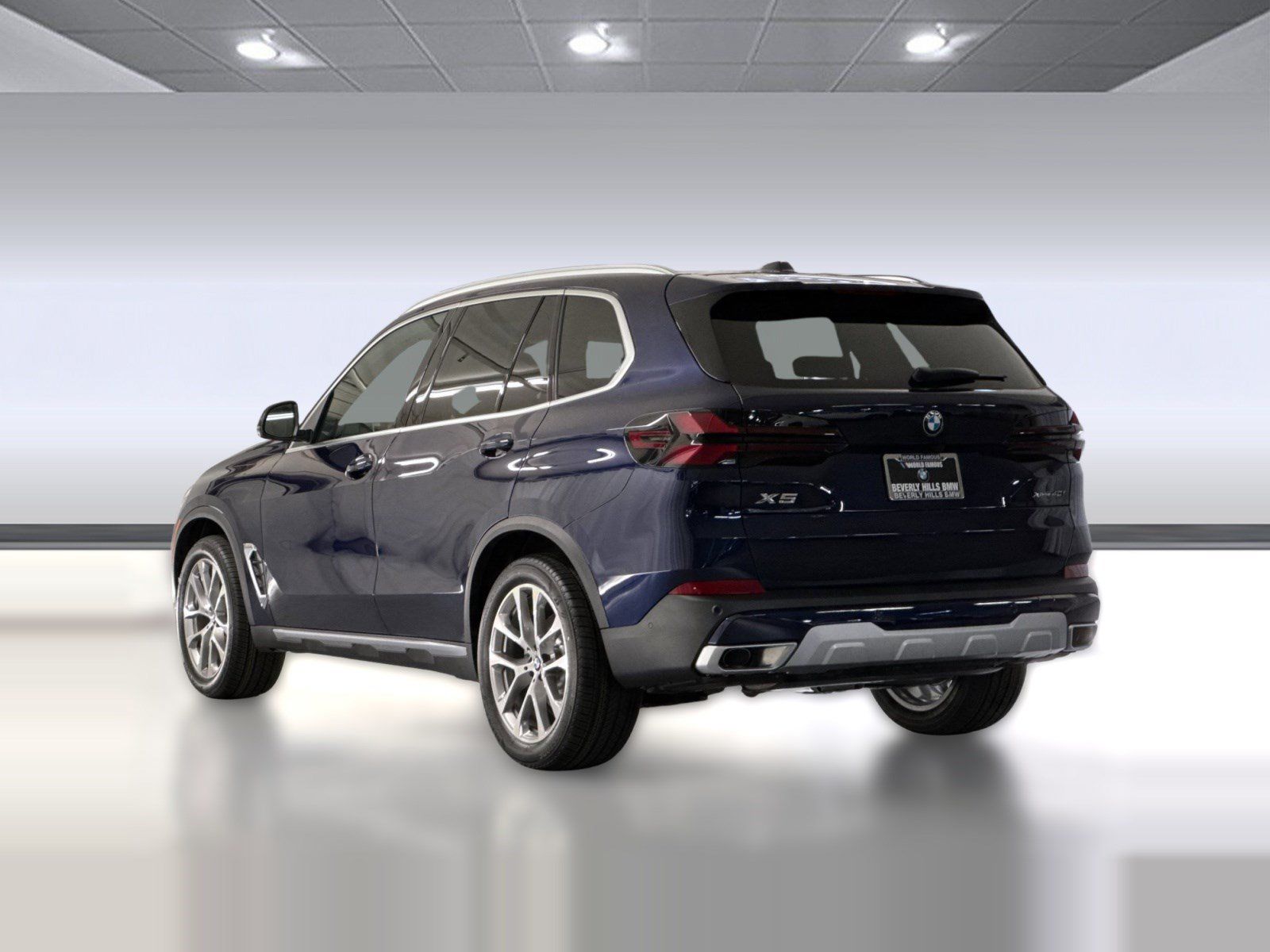 Used 2026 BMW X5 xDrive40i w/ Climate Comfort Package AWD/4WD image 3