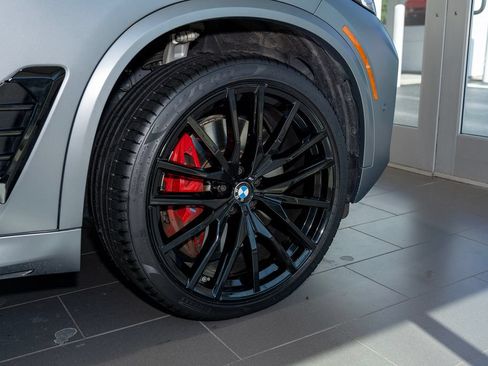 Used 2025 BMW X5 M60i AWD/4WD image 4
