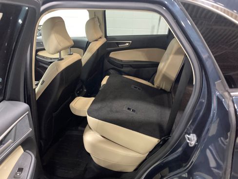 Used 2022 Ford Edge ST-Line image 18