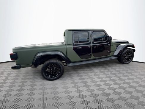 Used 2021 Jeep Gladiator Overland AWD/4WD image 5