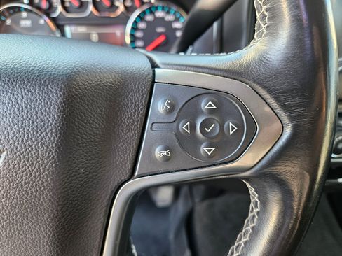 Used 2018 Chevrolet Silverado 1500 LT w/ Trailering Package AWD/4WD image 19