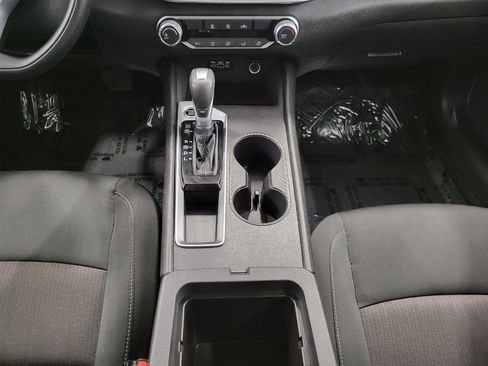 Used 2025 Nissan Altima 2.5 SV image 17