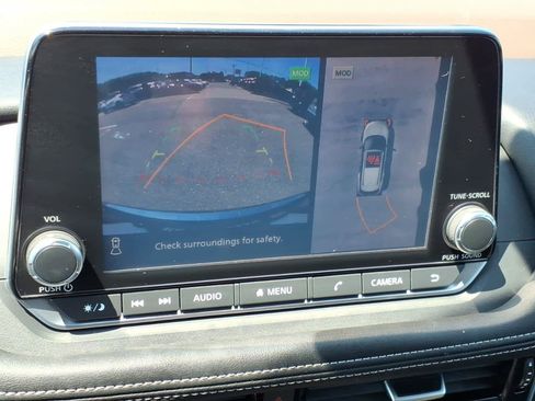 Used 2023 Nissan Rogue SL AWD/4WD image 19