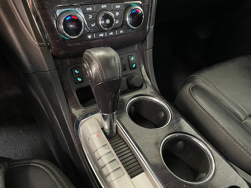 Used 2015 Buick Enclave Leather AWD/4WD image 13