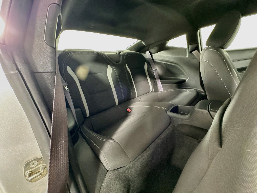 Used 2017 Chevrolet Camaro LT RWD image 28