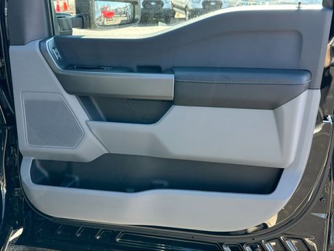 New 2026 Ford F450 XLT w/ 360-Degree Camera Package image 38