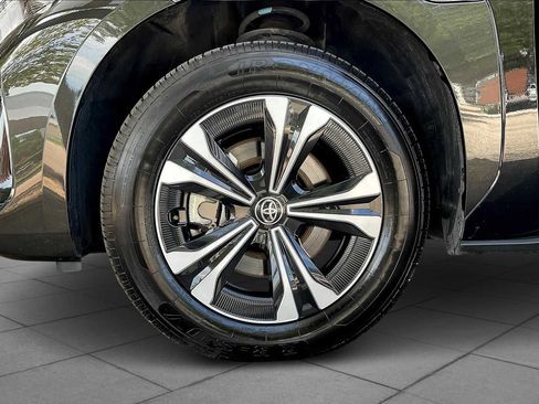 Used 2023 Toyota bZ4X XLE image 10