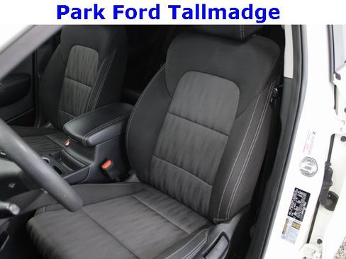 Used 2020 Kia Sportage LX image 12