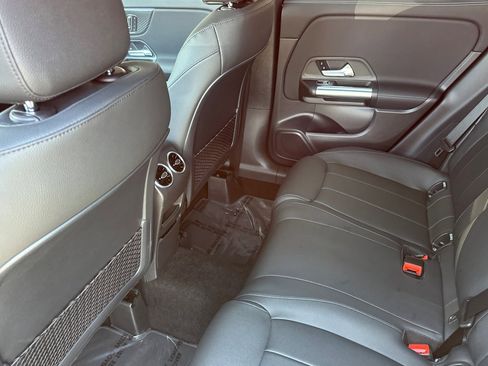 Certified 2025 Mercedes-Benz GLA 250 4MATIC image 12