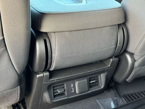 Used 2023 GMC Sierra 1500 Elevation image 38