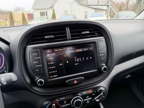 Used 2024 Kia Soul LX w/ Option Group 015 image 20