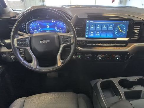 Certified 2023 Chevrolet Silverado 1500 RST AWD/4WD image 15