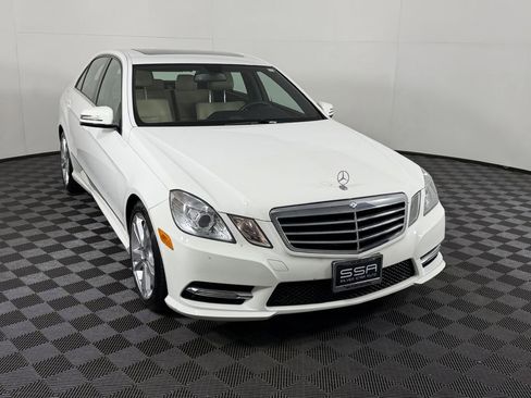 Used 2013 Mercedes-Benz E 350 4MATIC Sedan image 3