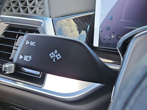 New 2026 BMW X6 xDrive40i image 25