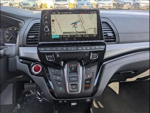 Certified 2026 Honda Odyssey Touring image 9
