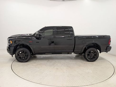 Used 2024 RAM 2500 Limited image 2