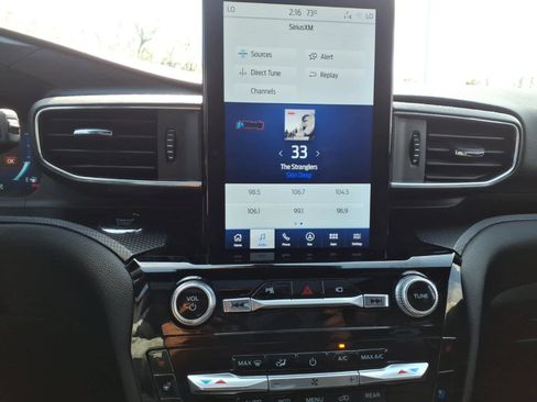 Used 2022 Ford Explorer ST w/ Equipment Group 401A AWD/4WD image 13
