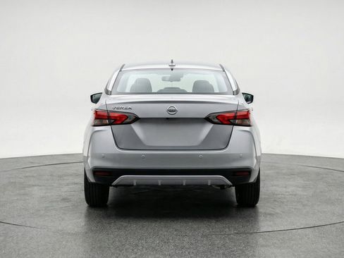 Used 2025 Nissan Versa SV FWD image 7