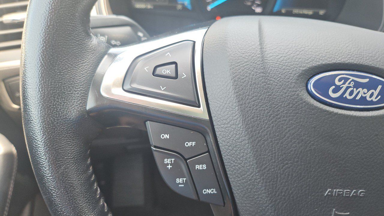 Used 2024 Ford Edge SEL AWD/4WD image 17