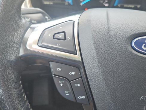 Used 2024 Ford Edge SEL AWD/4WD image 17