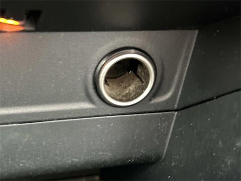 Used 2016 Subaru Forester 2.5i image 34