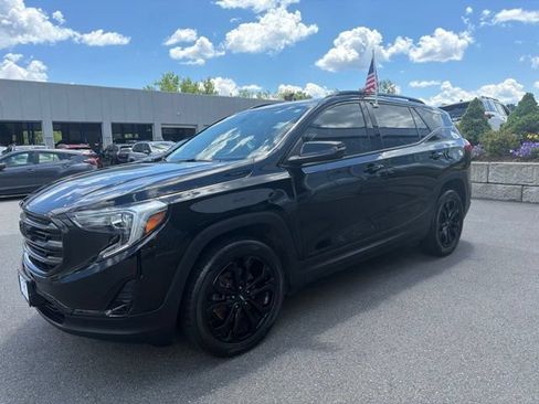 Used 2020 GMC Terrain SLT w/ Preferred Package AWD/4WD image 3
