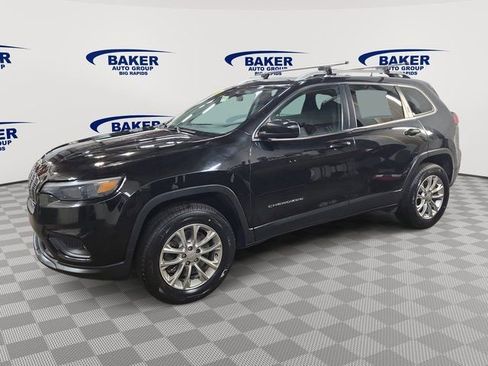 Used 2019 Jeep Cherokee Latitude w/ Cold Weather Group image 7