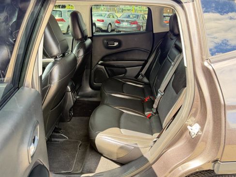 Used 2020 Jeep Compass Limited AWD/4WD image 28